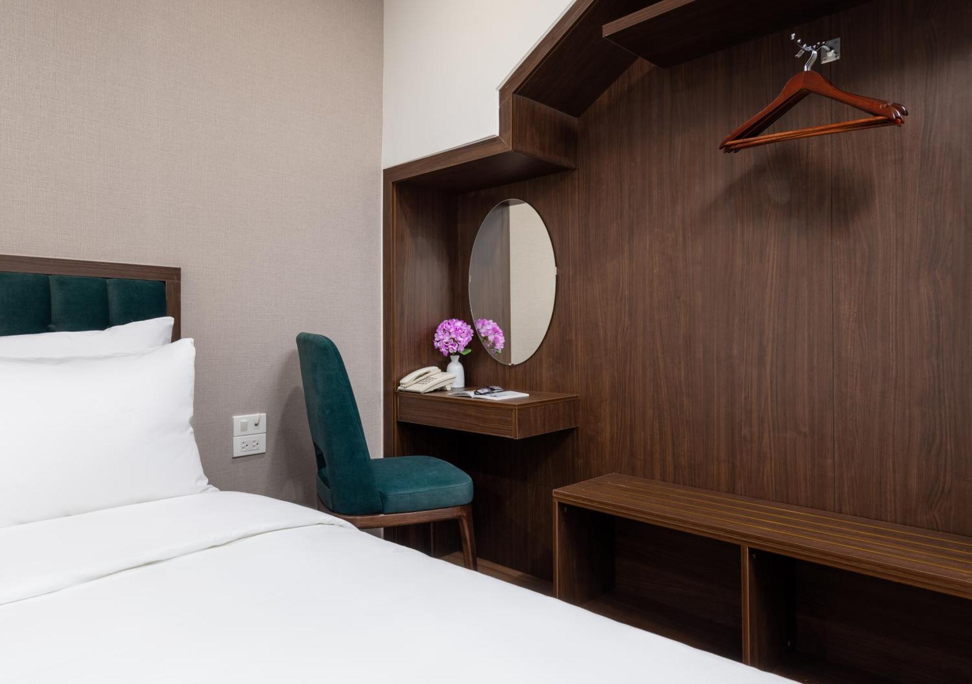 Vista Hotel 3*