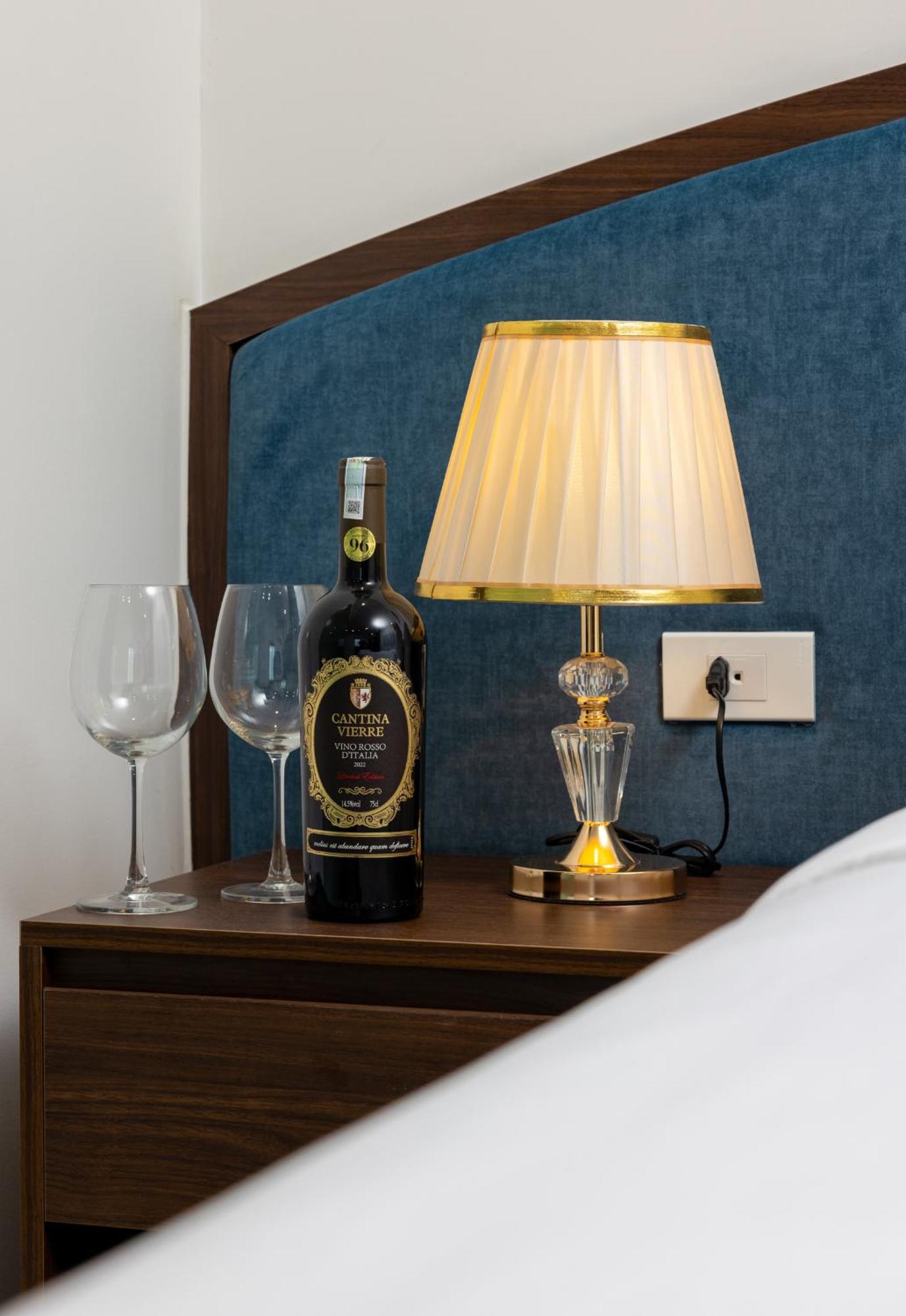 Vista Hotel 3*