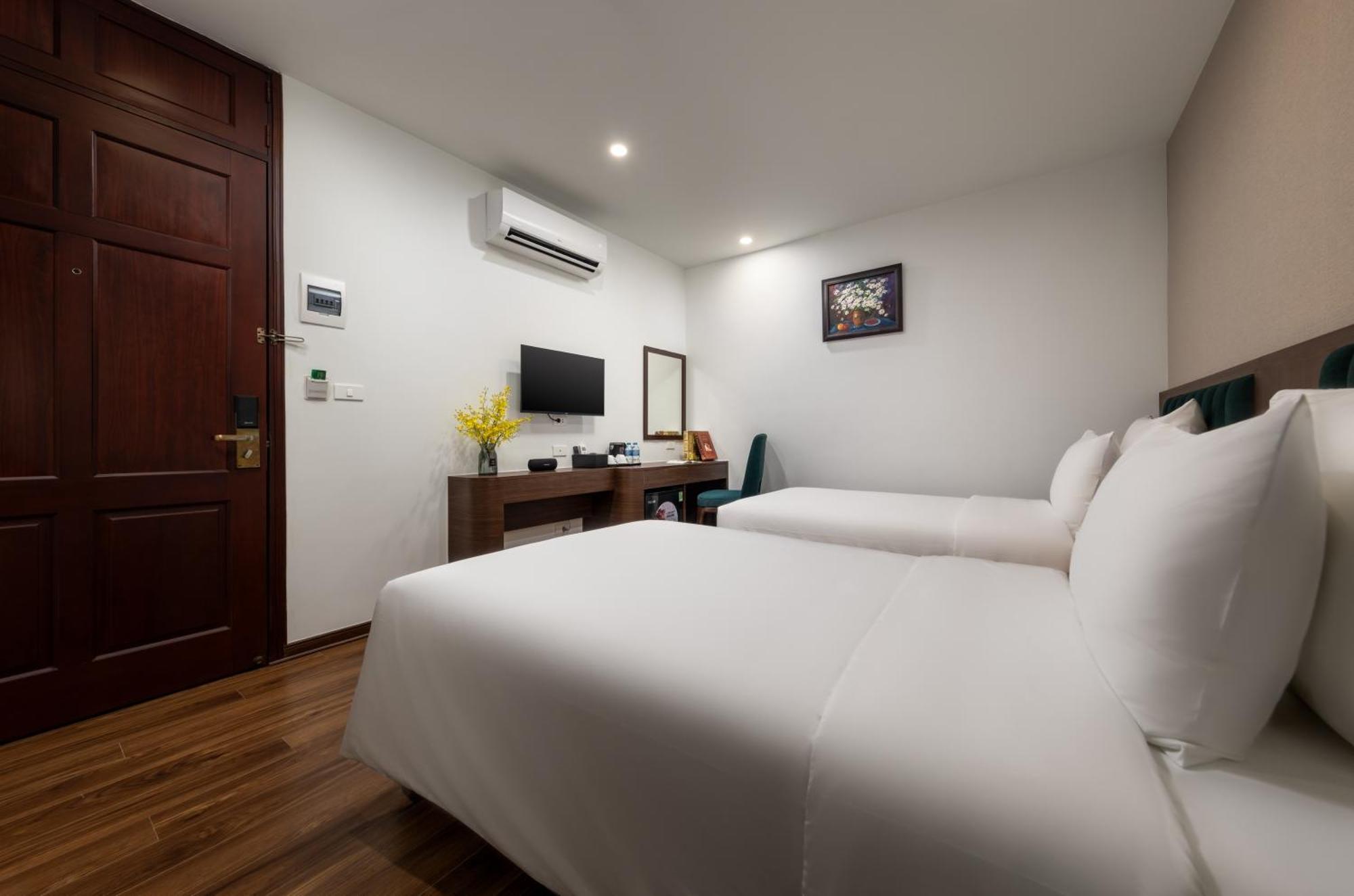 Vista Hotel Hanoi