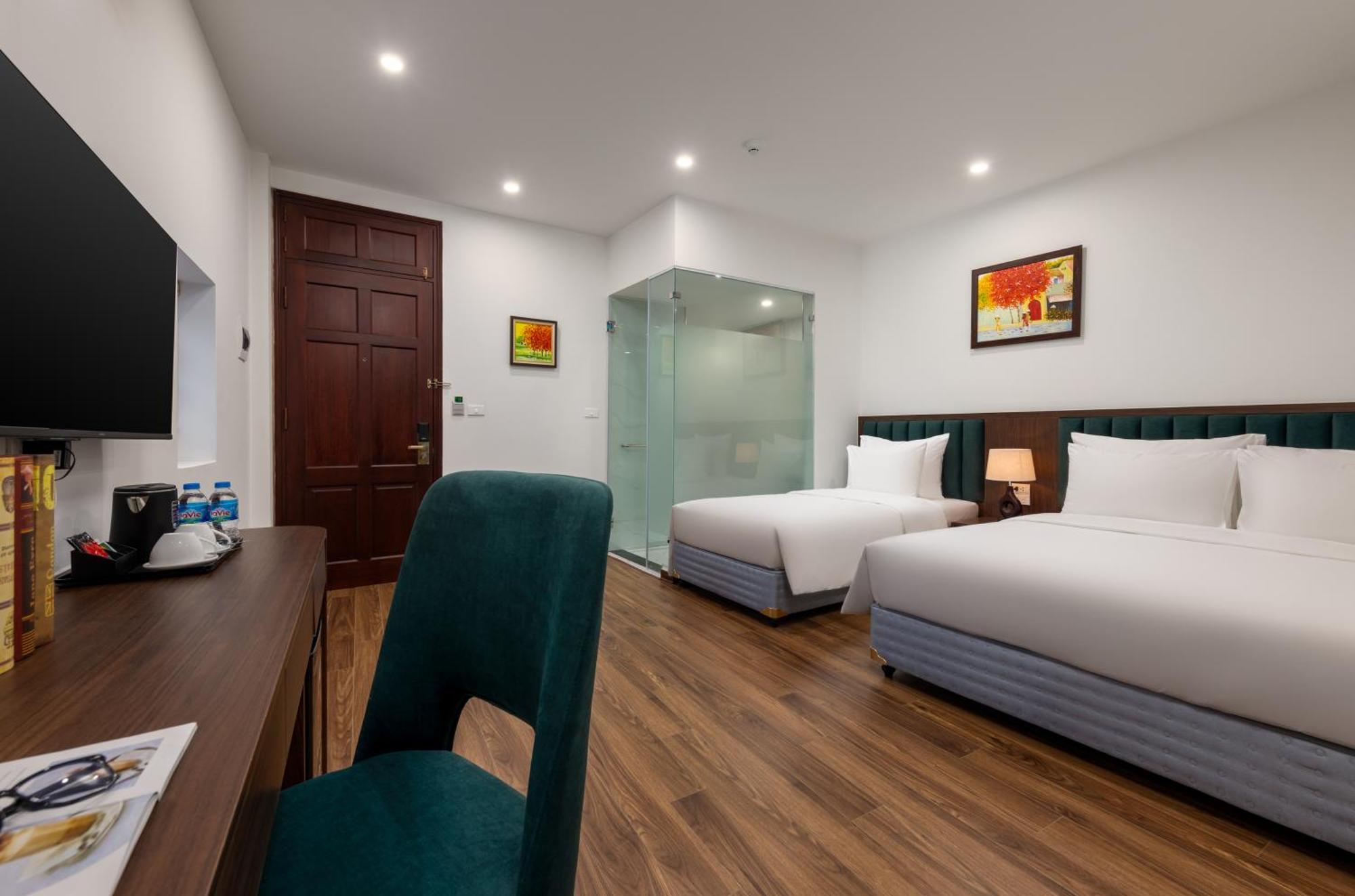 Vista Hotel 3*
